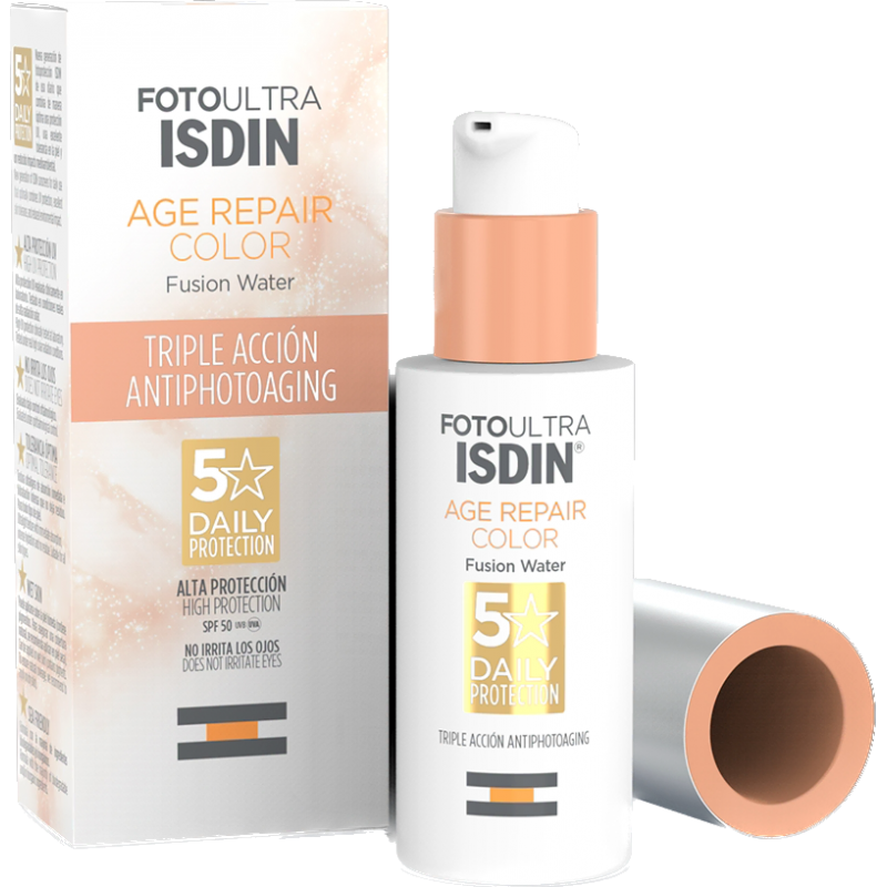 Description Le FotoUltra Age Repair Color SPF50 est une formule innovante qui associe une haute protection solaire à des propriétés anti-âge. Sa texture légère et fondante s’applique facilement pour un fini naturel et lumineux. Bénéfices Protection solaire SPF50 : Protège efficacement la peau contre les rayons UVA et UVB, prévenant ainsi les signes de vieillissement cutané. Effet anti-âge : Enrichi en actifs anti-âge, ce soin aide à réduire les rides et les ridules, tout en améliorant la fermeté et l’élasticité de la peau. Teint unifié et lumineux : Sa formule teintée s’adapte à toutes les carnations pour un teint uniforme et éclatant. Hydratation intense : Enrichi en agents hydratants, ce produit garde la peau douce et souple tout au long de la journée. Indications Idéal pour toutes les personnes souhaitant protéger leur peau du soleil tout en luttant contre les signes visibles de l’âge. Conseil d’utilisation Appliquez généreusement sur le visage et le cou, en évitant le contour des yeux, 30 minutes avant toute exposition au soleil. Renouvelez l’application toutes les deux heures et après chaque baignade. Témoignages et Avis “J’adore ce produit ! Il protège ma peau des rayons du soleil tout en lui offrant un teint lumineux et unifié. Je ne peux plus m’en passer !” – Sophie “Je suis agréablement surprise par ce produit. Sa texture légère est parfaite pour ma peau mixte, et je constate une réelle amélioration au niveau de la fermeté de ma peau.” – Julien Isdin FotoUltra Age Repair Color Offrez à votre peau une protection solaire avancée et anti-âge avec Isdin FotoUltra Age Repair Color. Adoptez ce geste beauté indispensable pour une peau éclatante de jeunesse. Conclusion Le FotoUltra Age Repair Color Fusion Water SPF50 d’Isdin est bien plus qu’une simple protection solaire. En associant haute protection et propriétés anti-âge, il offre à votre peau une véritable cure de jouvence tout en la protégeant des dommages causés par le soleil. FAQ 1. Convient-il à tous les types de peau ? Oui, sa formule légère convient à tous les types de peau, même les plus sensibles. 2. Est-ce que ce produit laisse un fini gras sur la peau ? Non, sa texture légère et fondante pénètre rapidement dans la peau sans laisser de film gras.